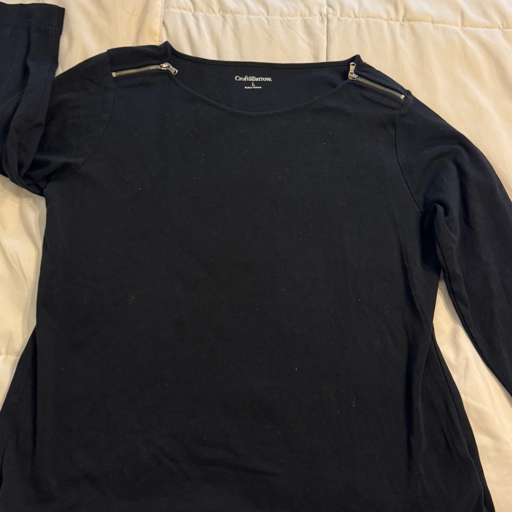 Croft & Barrow Black Long Sleeve Sweatshirt